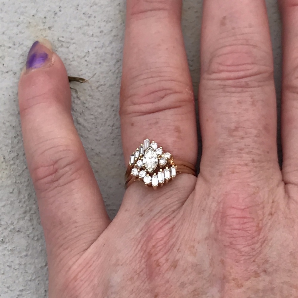 ❌❌❌SOLD❌❌❌DIAMONDS IN 14 KT GOLD RING - Picture 3 of 16
